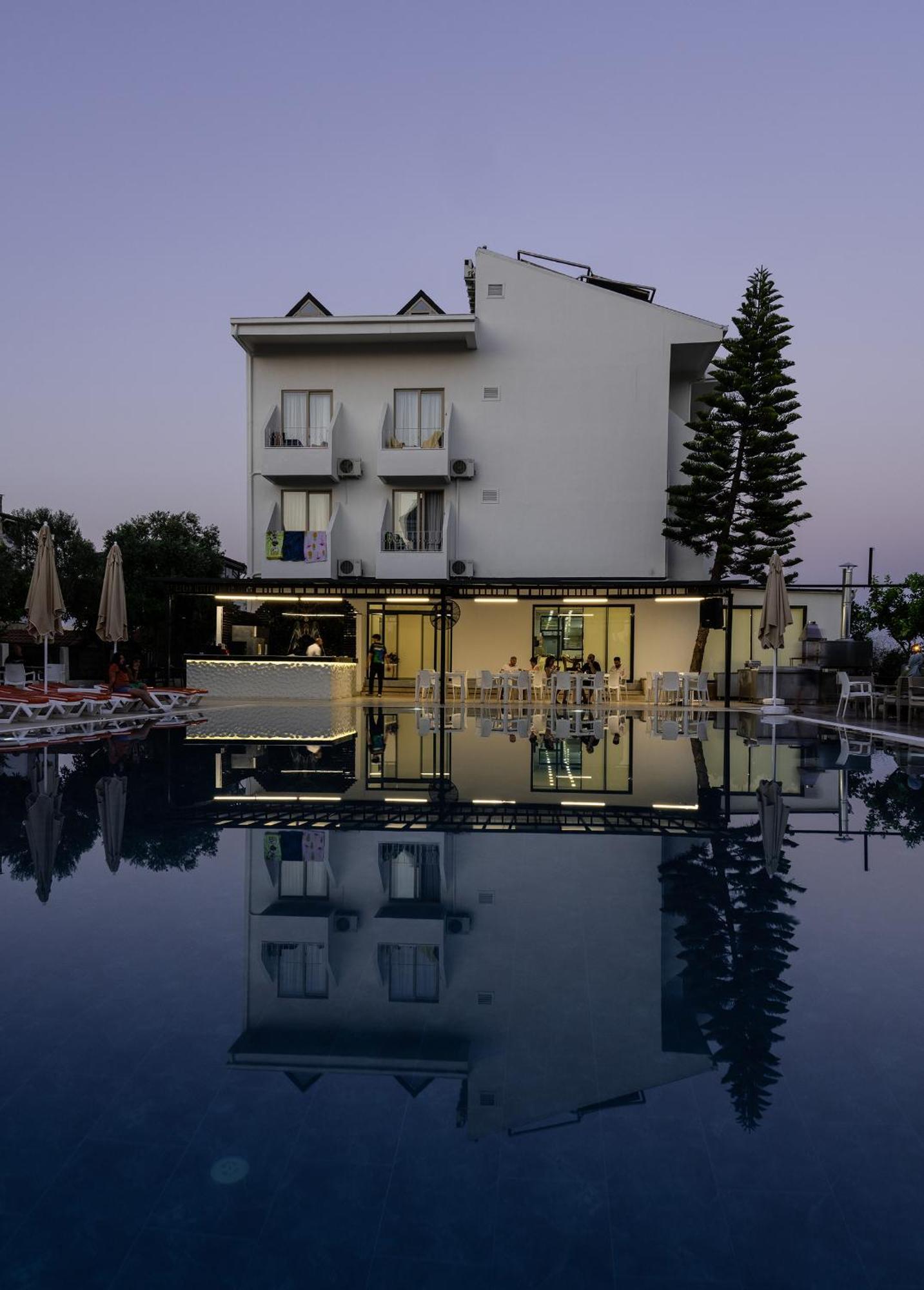 Side Sunset Hotel Luaran gambar